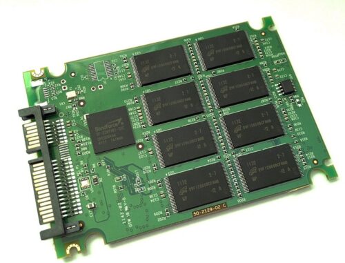 несколько одинаковых чипов на плате — NAND-память