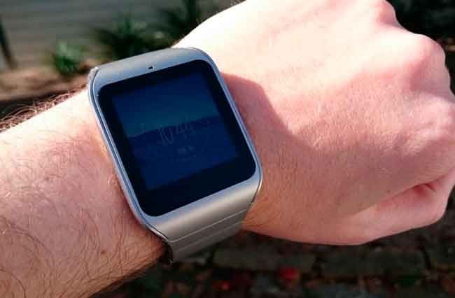 умные часы Sony Smart Watch 3